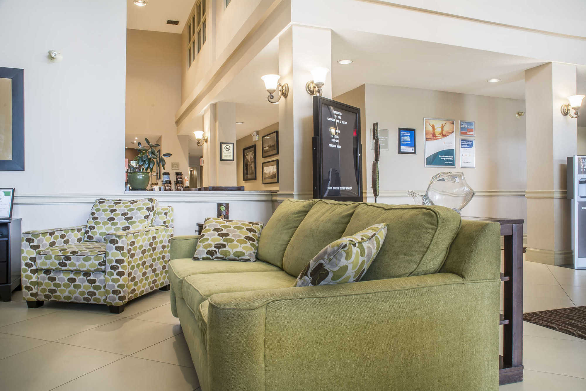 Comfort Inn & Suites Ambassador Bridge Windsor Interno foto