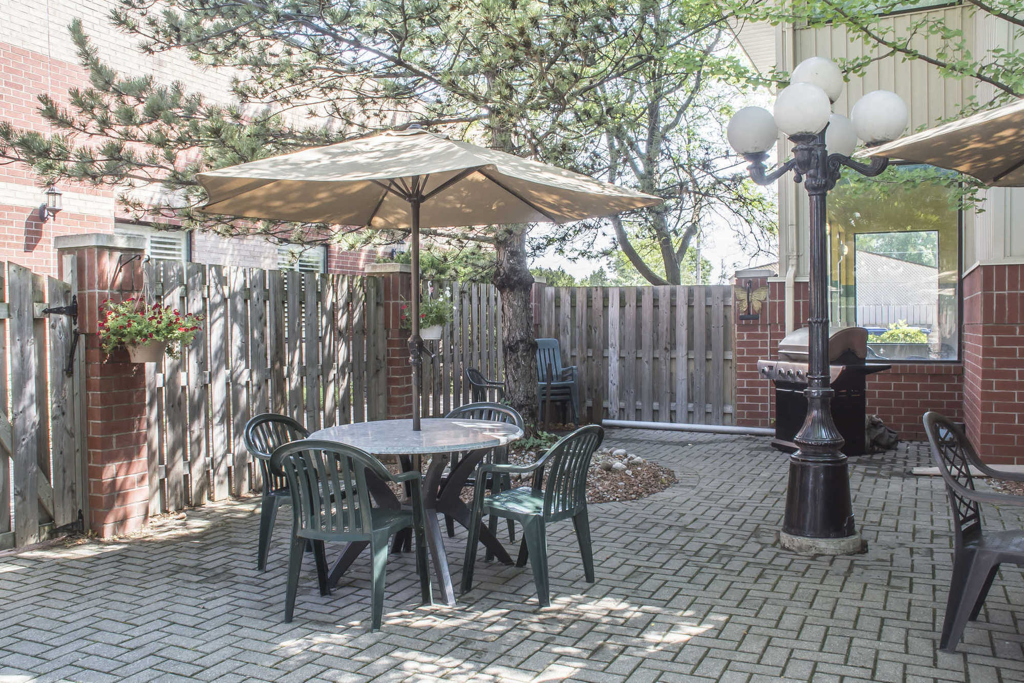 Comfort Inn & Suites Ambassador Bridge Windsor Amenities foto
